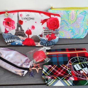 Bundle 4 pcs., cosmetics bag- NEW